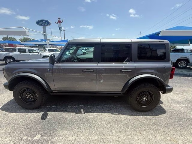 2023 Carbonized Gray Metallic Ford Bronco Black Diamond 4X4 SUV