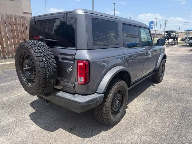 2023 Carbonized Gray Metallic Ford Bronco Black Diamond 4X4 SUV