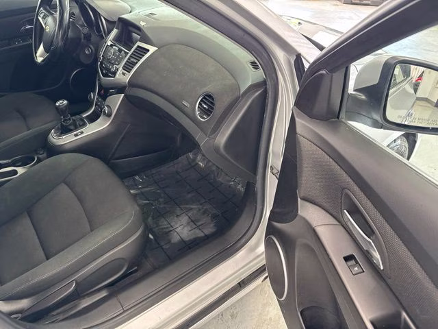 2012 Silver Ice Metallic Chevrolet Cruze ECO FWD Sedan
