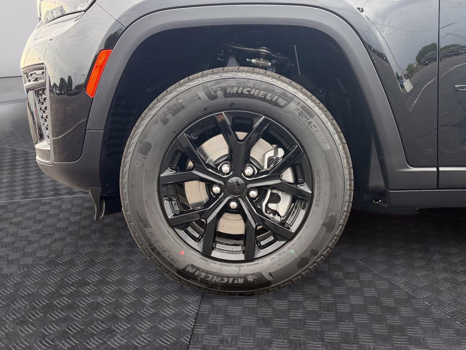 2026 Diamond Black Crystal Pearlcoat Jeep Grand Cherokee L Altitude 4X4 SUV