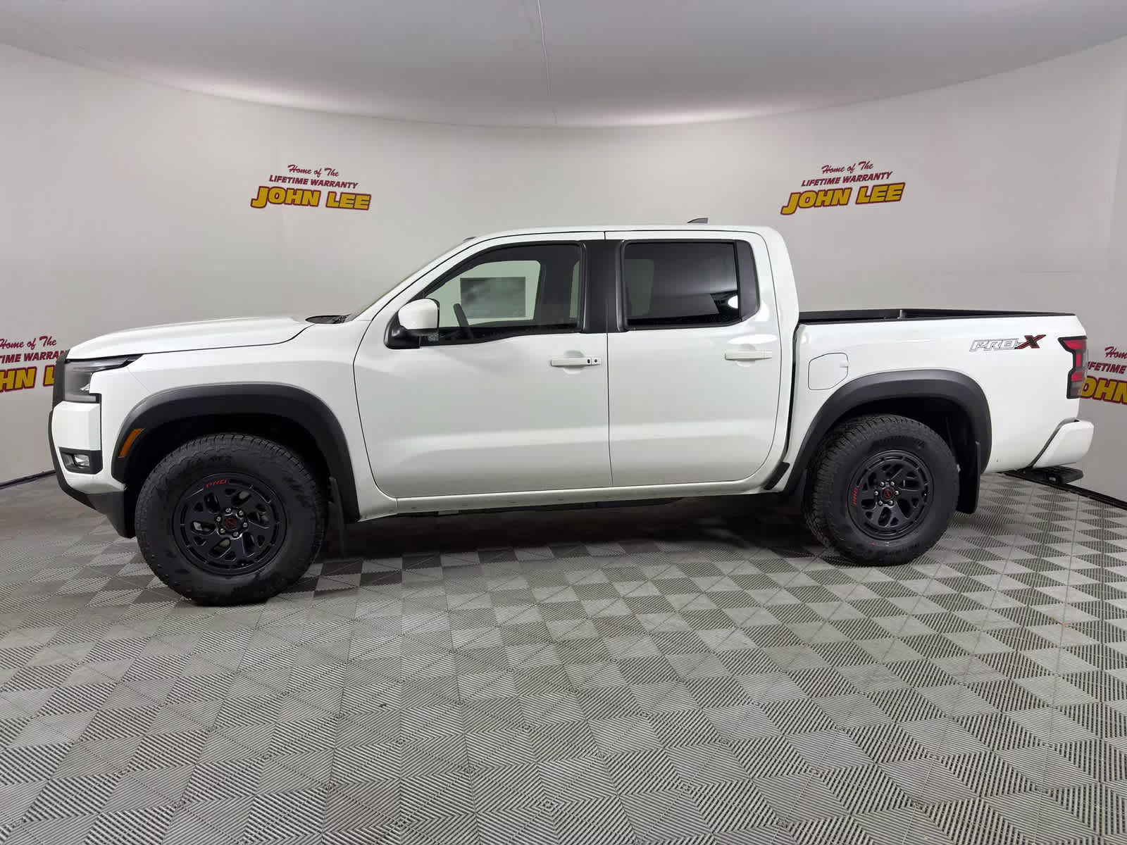 2026 Glacier White Nissan Frontier PRO-X RWD Truck