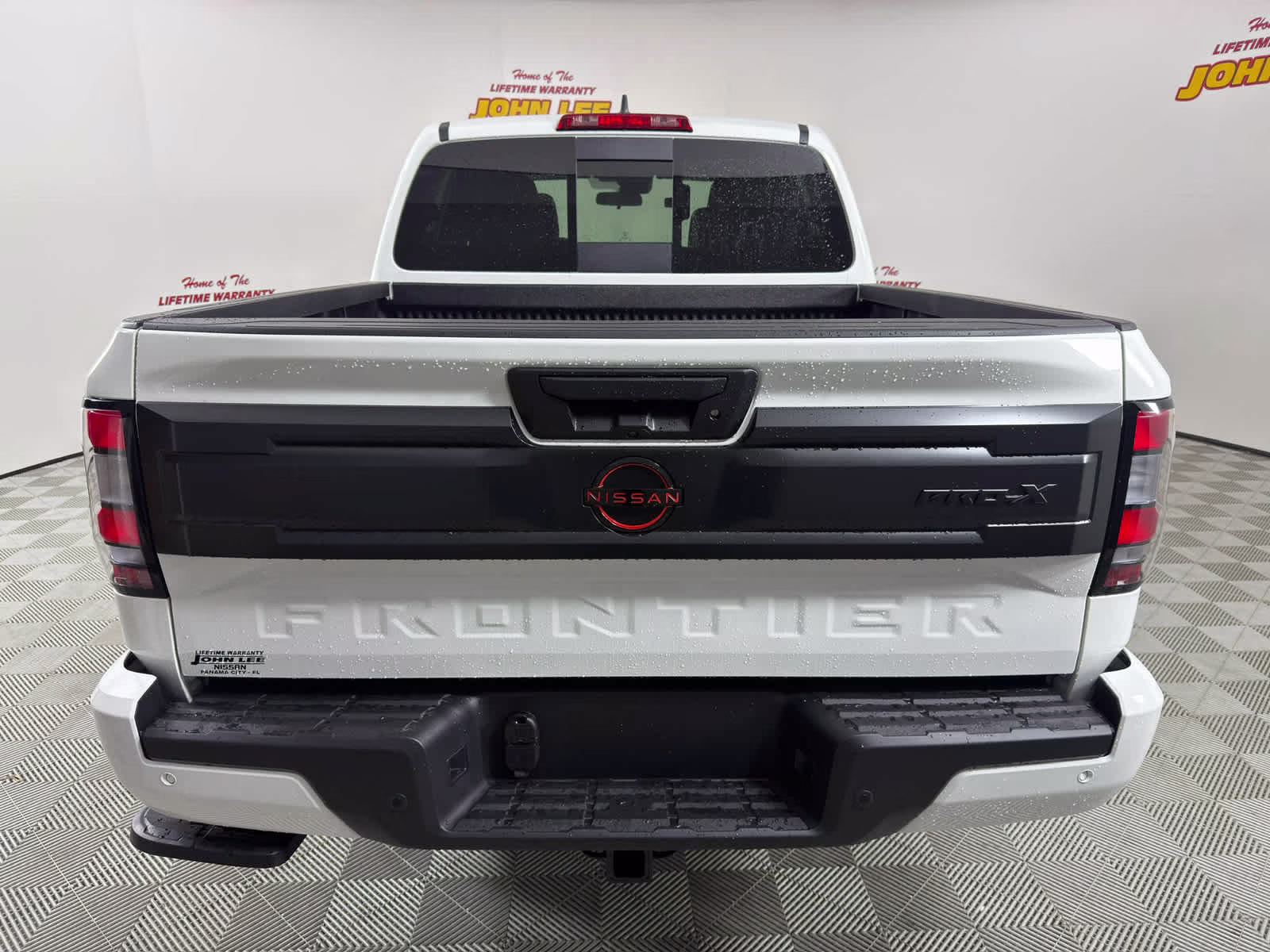 2026 Glacier White Nissan Frontier PRO-X RWD Truck