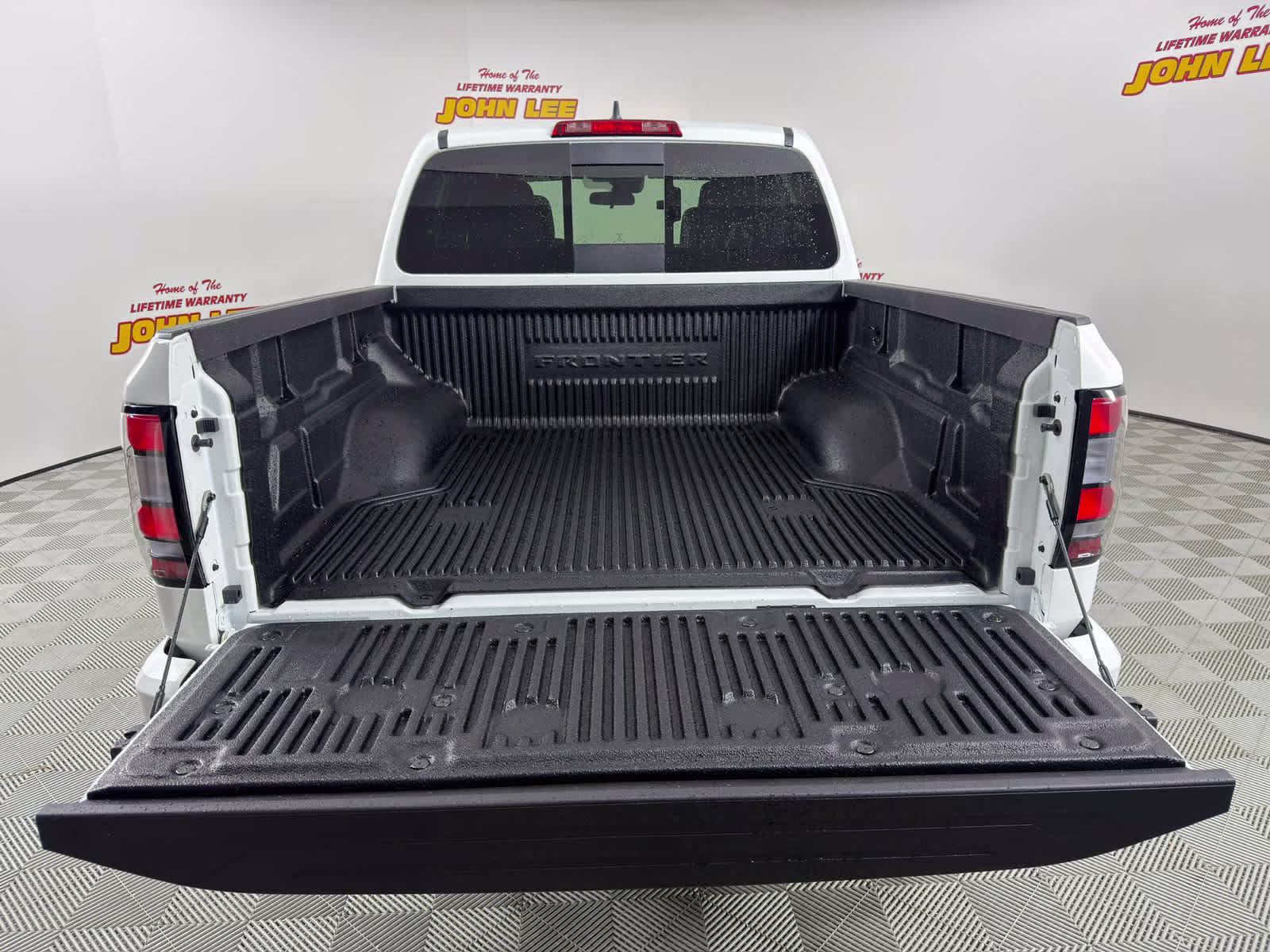 2026 Glacier White Nissan Frontier PRO-X RWD Truck