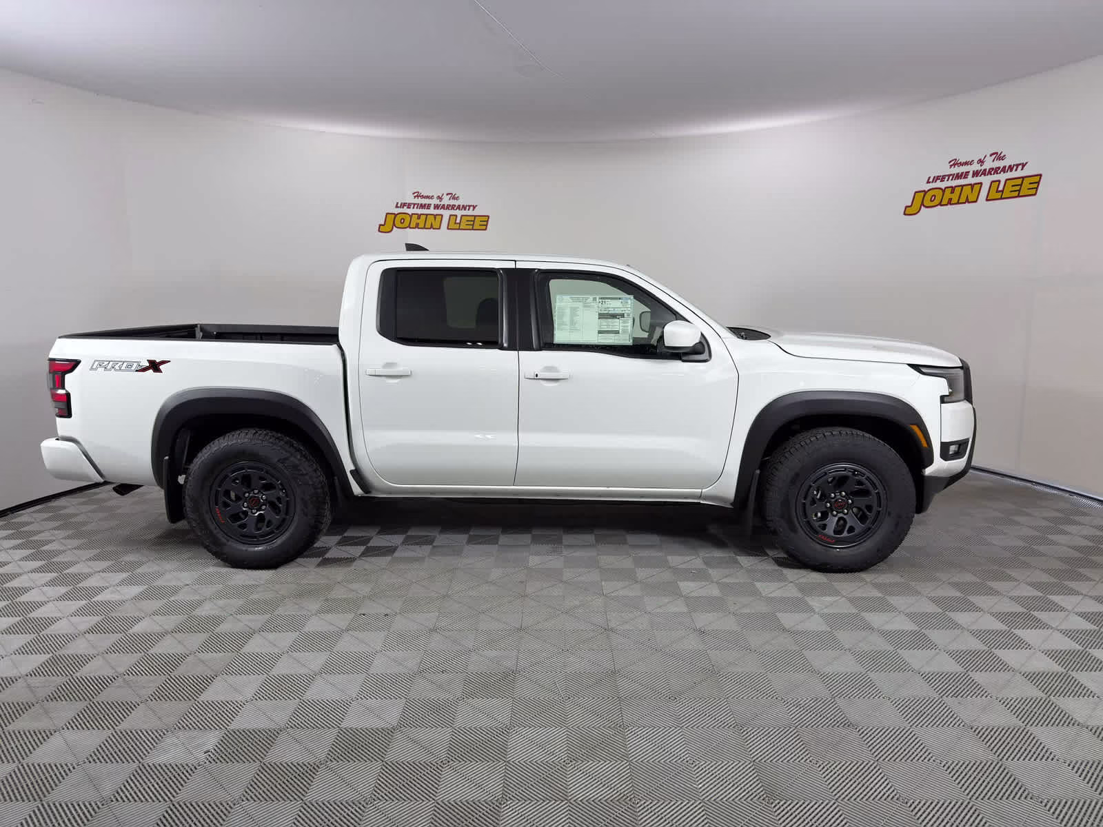 2026 Glacier White Nissan Frontier PRO-X RWD Truck
