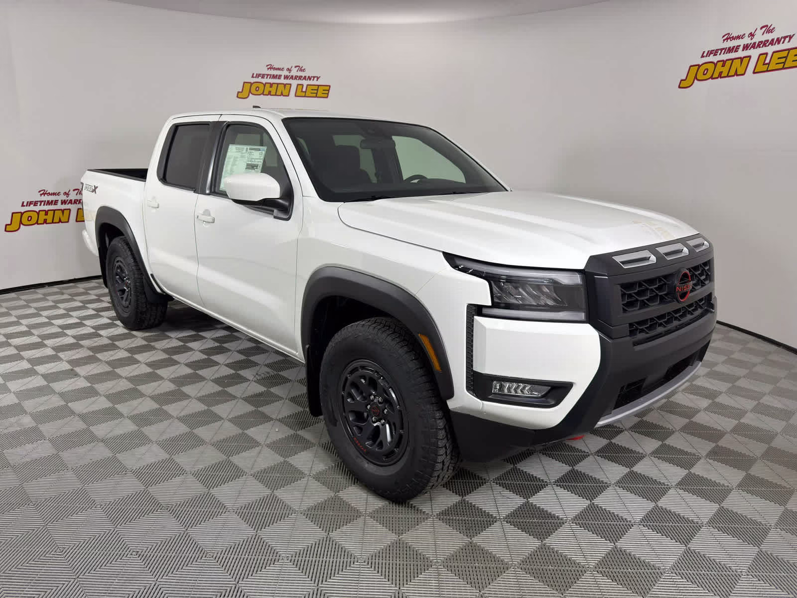 2026 Glacier White Nissan Frontier PRO-X RWD Truck