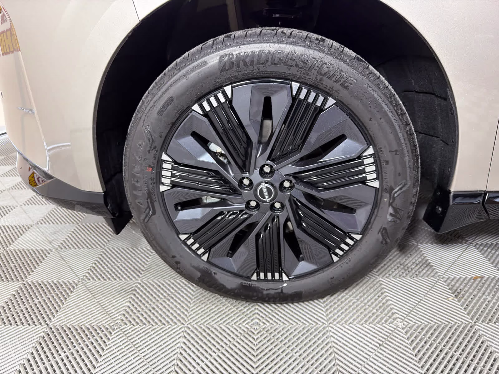 2026 Champagne Silver Metallic Nissan Murano Platinum AWD SUV