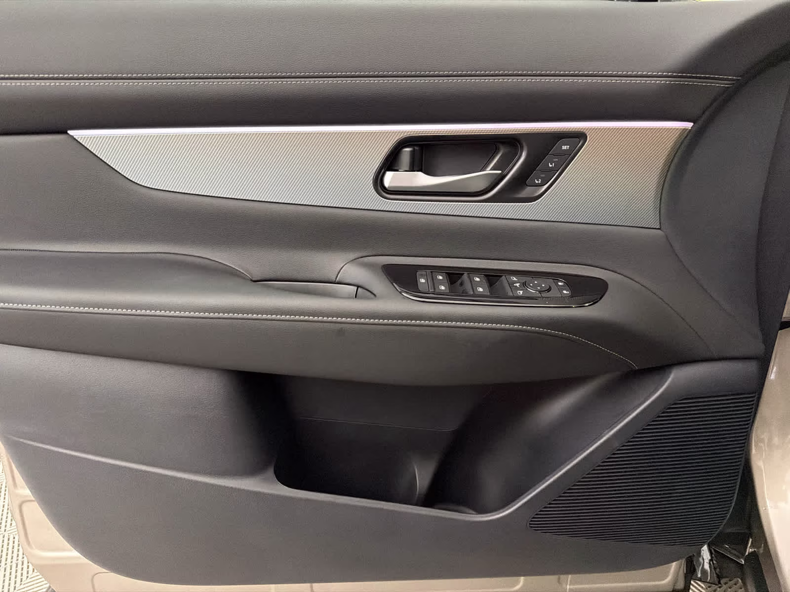 2026 Champagne Silver Metallic Nissan Murano Platinum AWD SUV