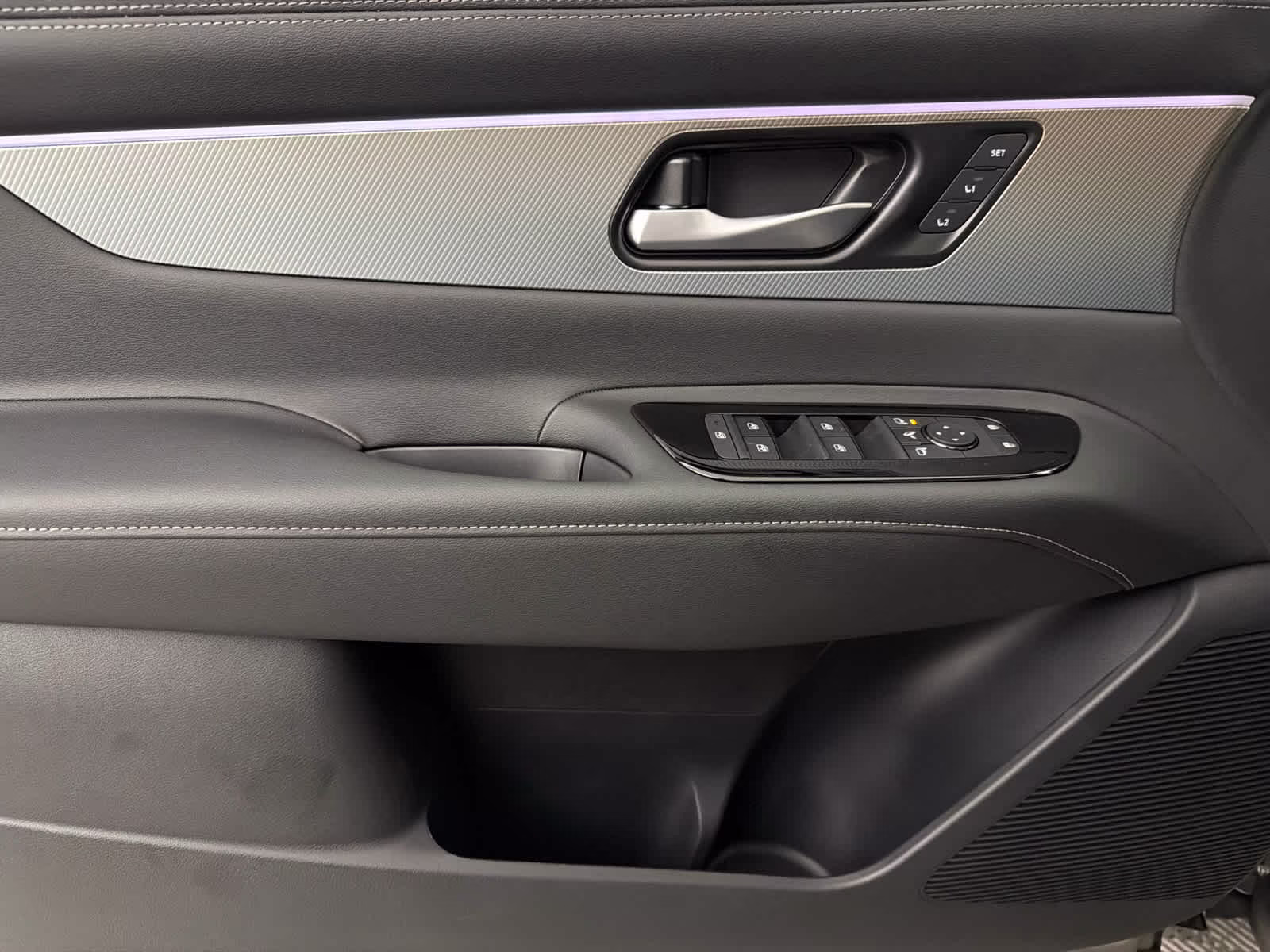 2026 Champagne Silver Metallic Nissan Murano Platinum AWD SUV