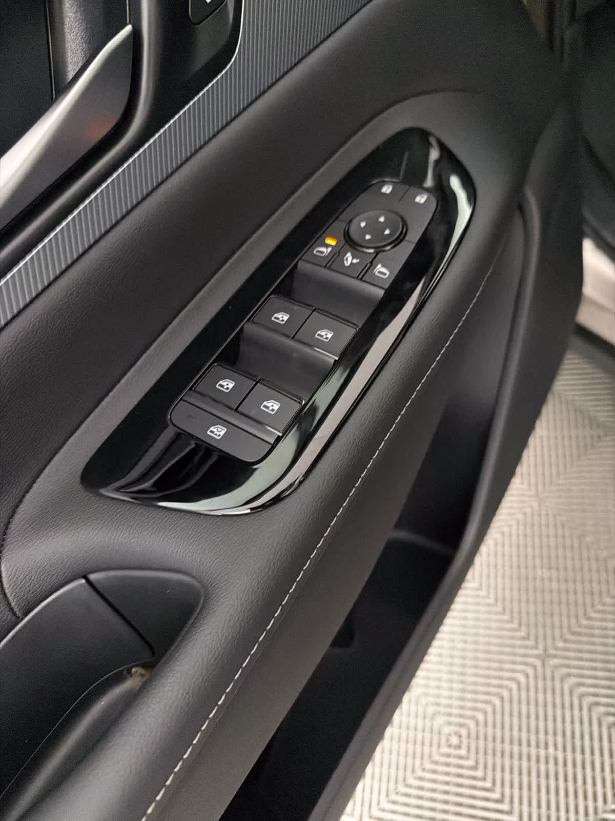 2026 Champagne Silver Metallic Nissan Murano Platinum AWD SUV