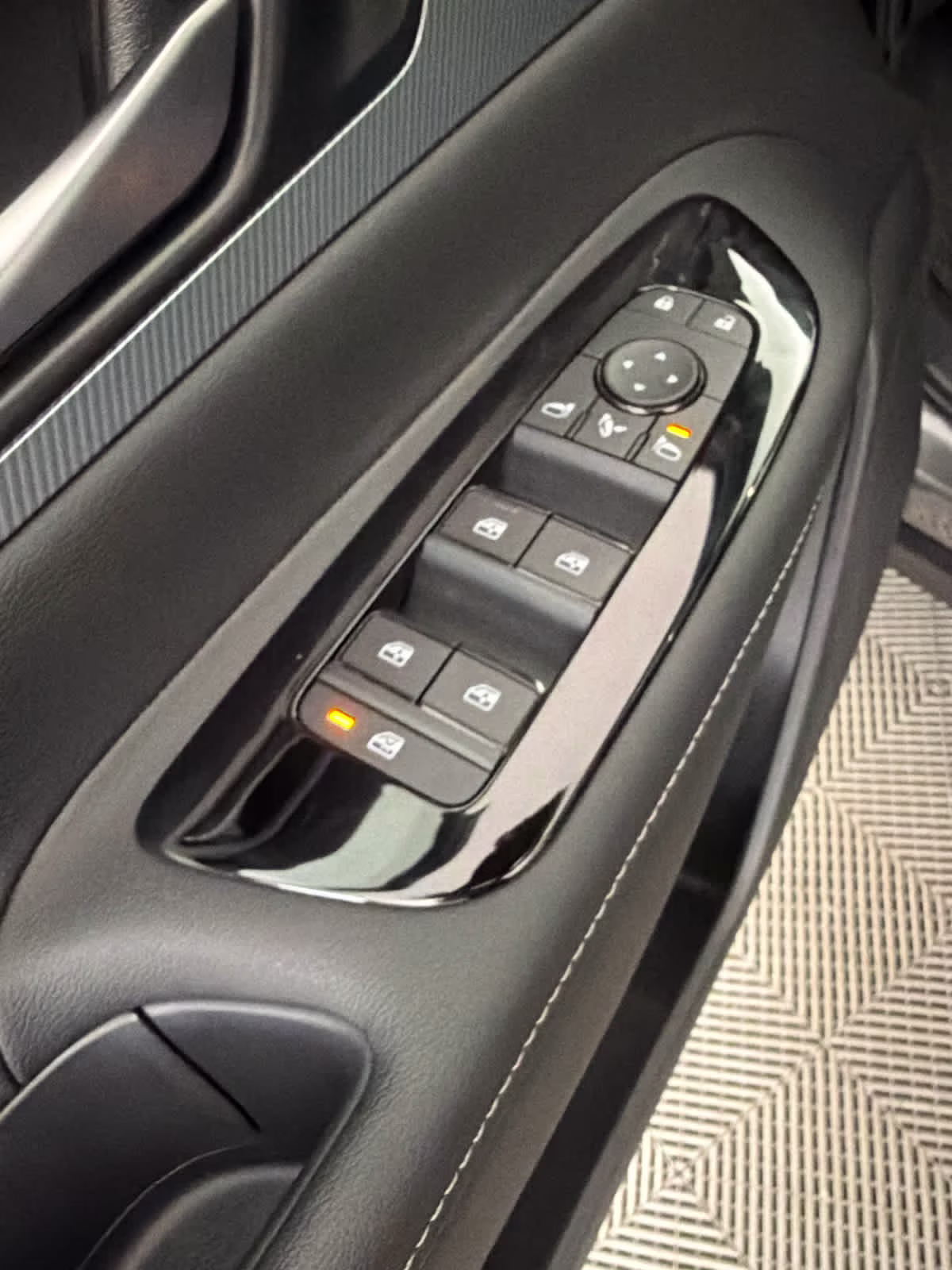 2026 Gun Metallic Nissan Murano Platinum AWD SUV