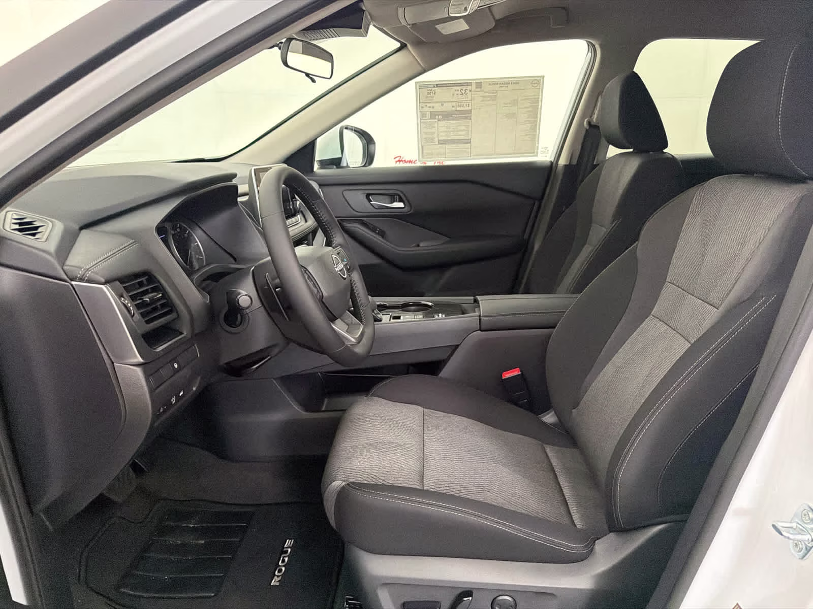 2026 Everest White Pearl Tricoat Nissan Rogue SV FWD SUV