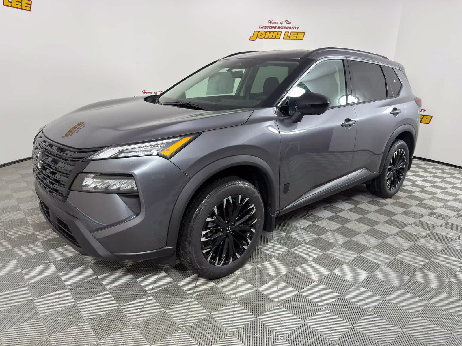 2026 Nissan Rogue Dark Armor's photo
