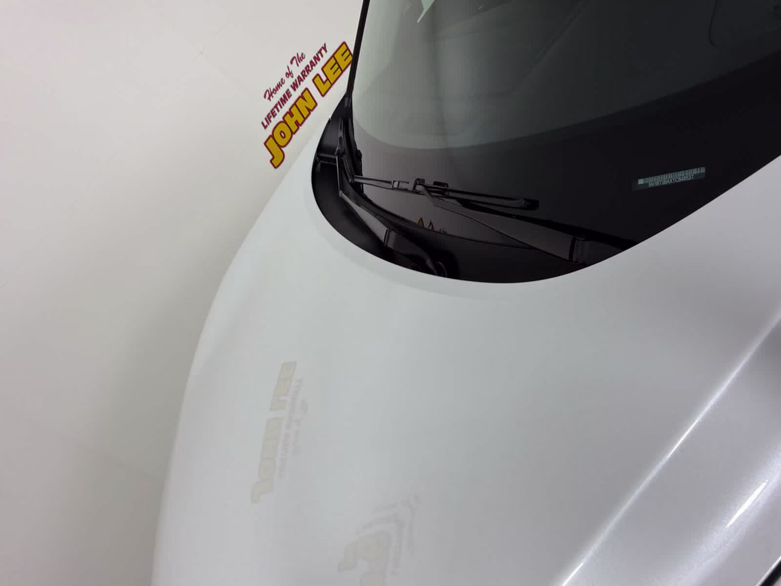2026 Everest White Pearl Tricoat Nissan Rogue SV FWD SUV