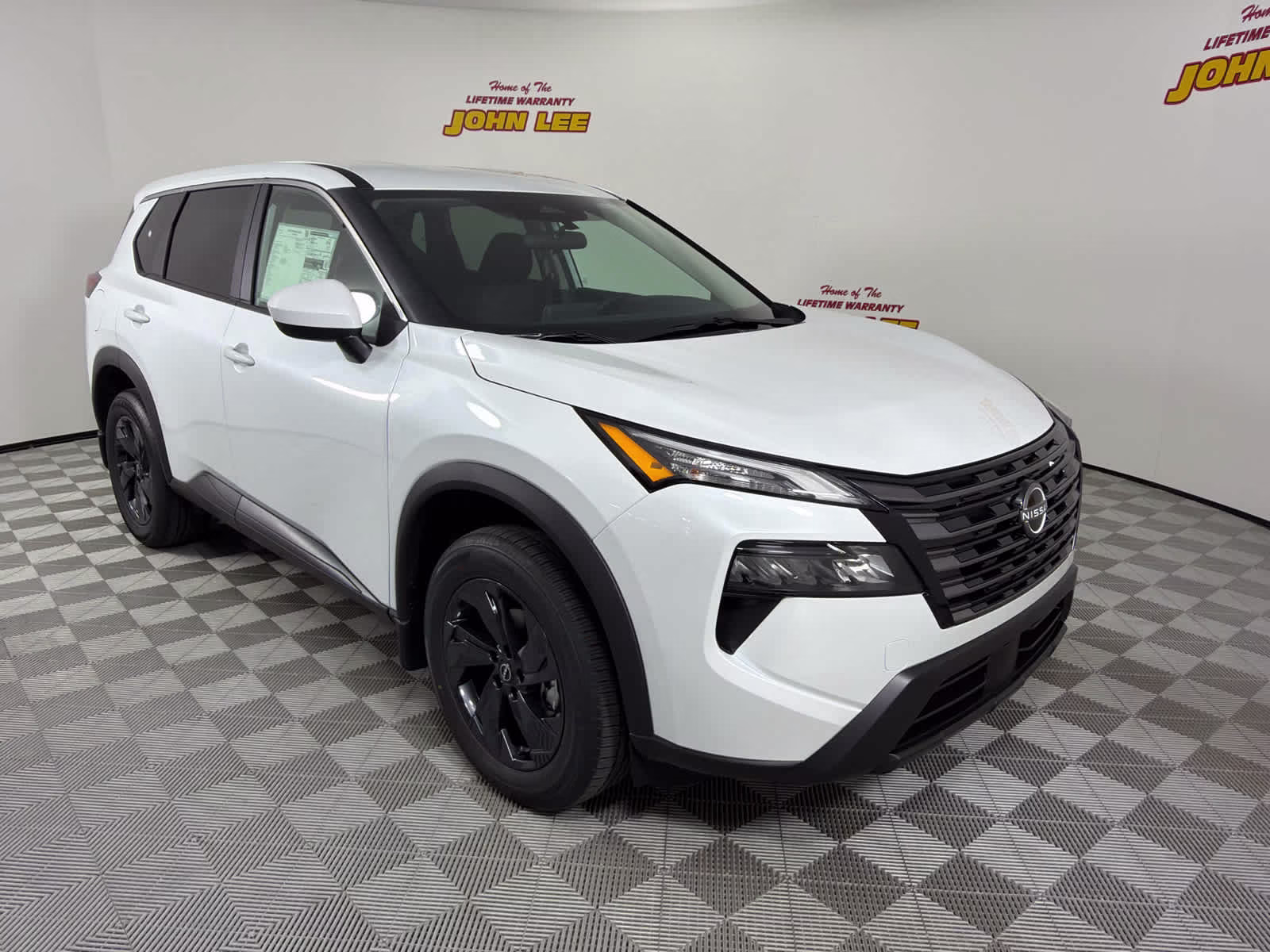 2026 Everest White Pearl Tricoat Nissan Rogue SV FWD SUV