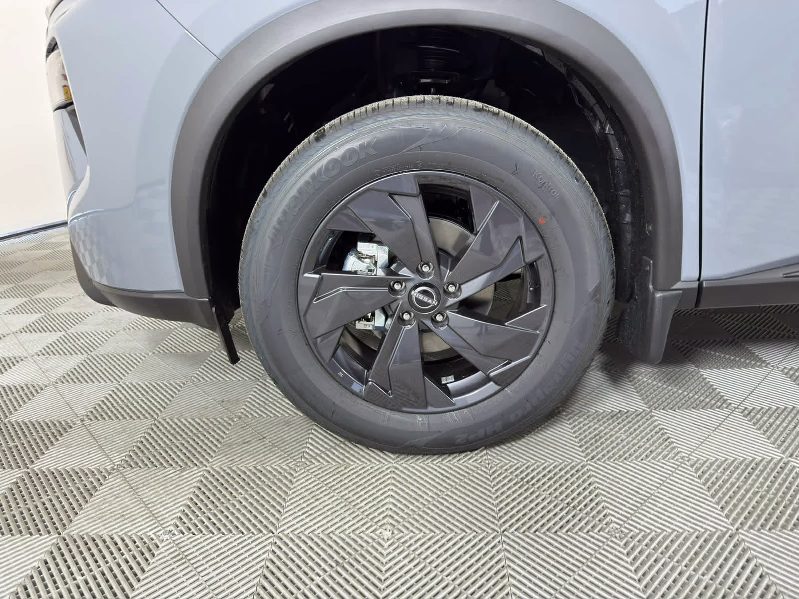 2026 Boulder Gray Pearl Nissan Rogue SV AWD SUV