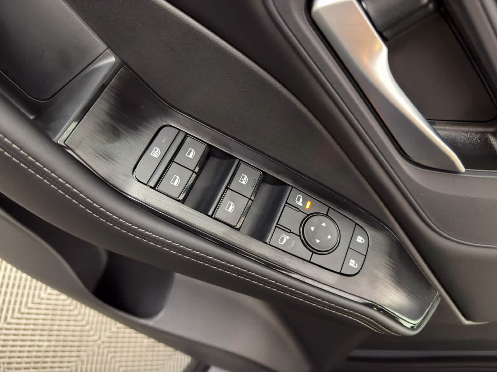 2026 Boulder Gray Pearl Nissan Rogue SV AWD SUV