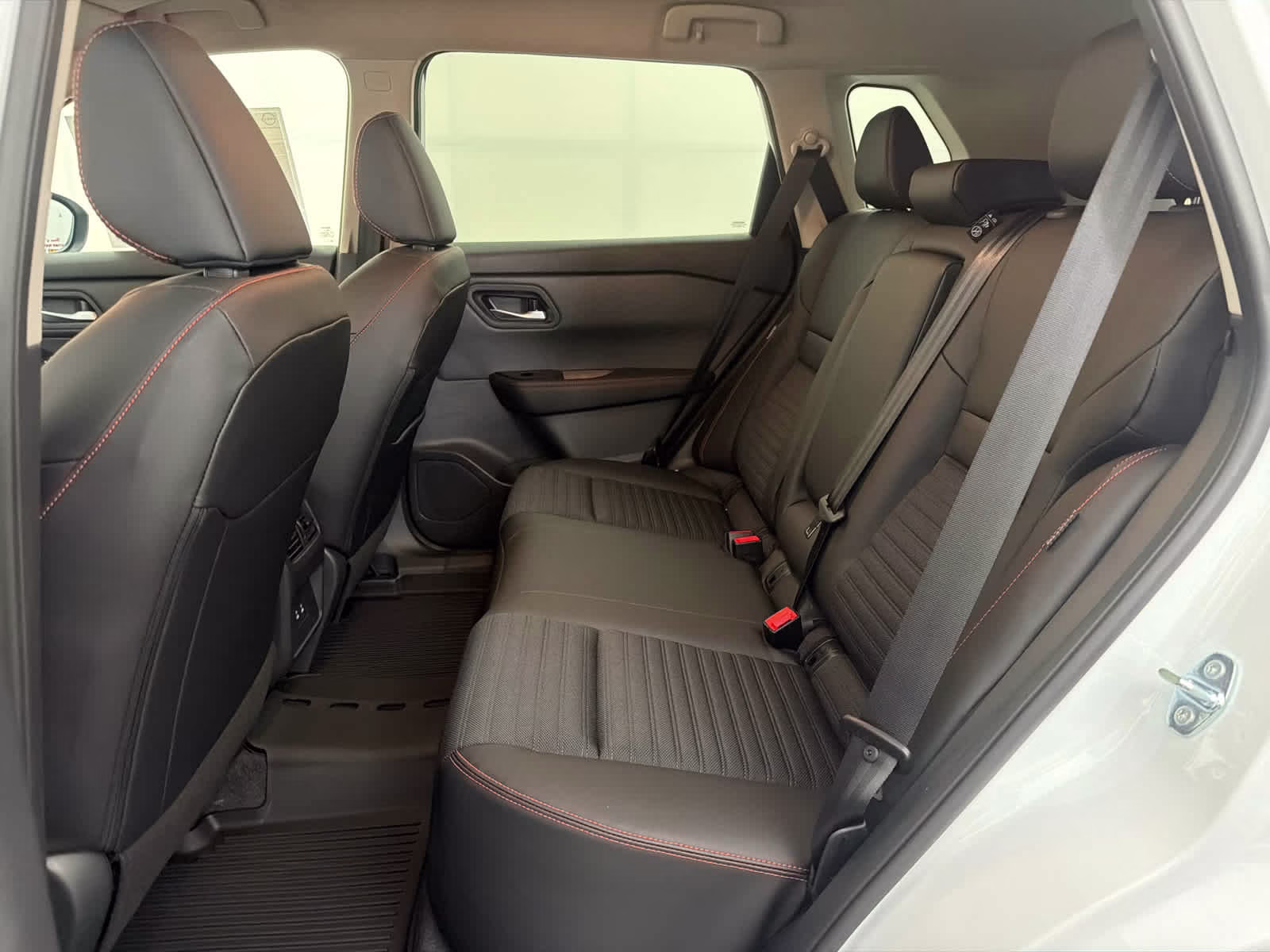 2026 Everest White Pearl Tricoat Nissan Rogue Rock Creek AWD SUV