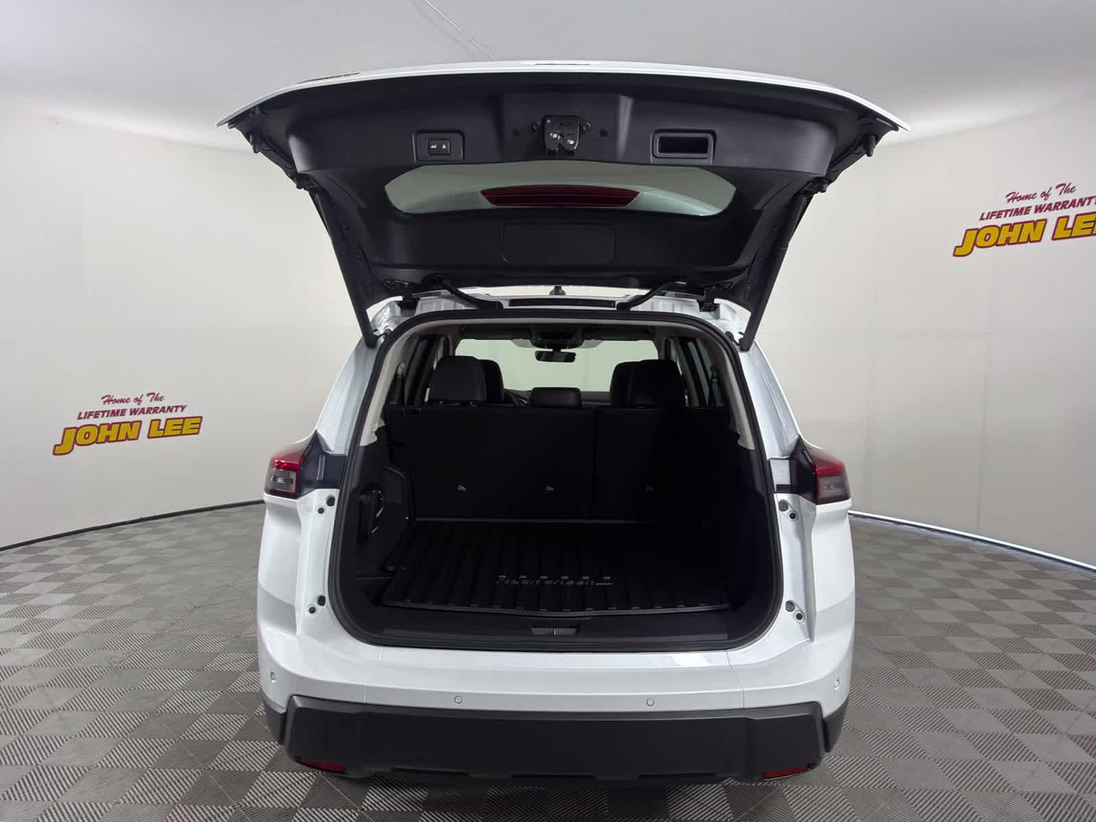 2026 Everest White Pearl Tricoat Nissan Rogue Rock Creek AWD SUV
