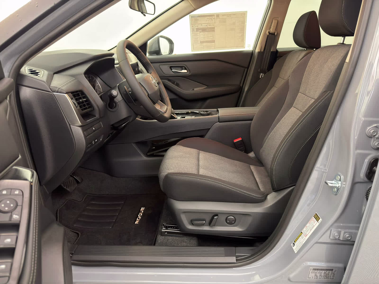 2026 Boulder Gray Pearl Nissan Rogue SV AWD SUV