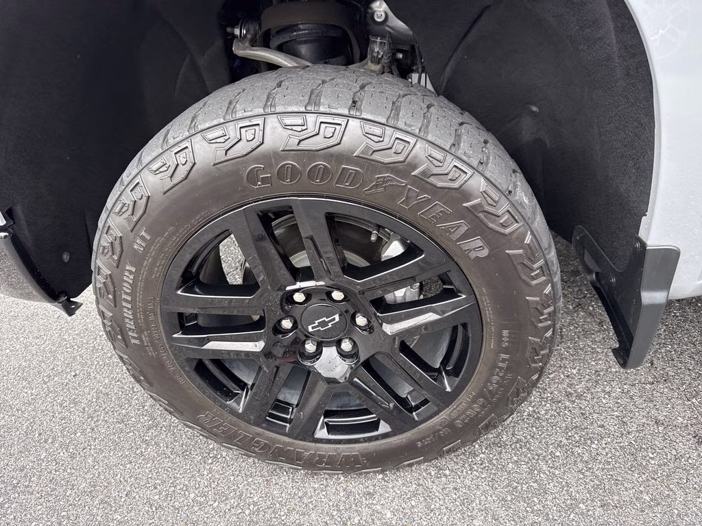 2024 Slate Gray Metallic Chevrolet Silverado 1500 LT Trail Boss 4X4 Truck