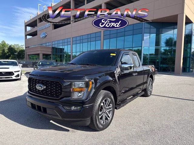 2023 Agate Black Metallic Ford F-150 XL Extended Cab Pickup RWD Truck