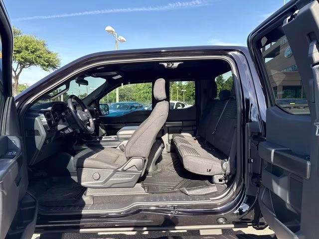 2023 Agate Black Metallic Ford F-150 XL Extended Cab Pickup RWD Truck