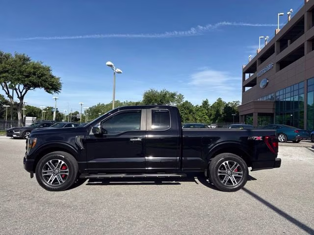2023 Agate Black Metallic Ford F-150 XL Extended Cab Pickup RWD Truck