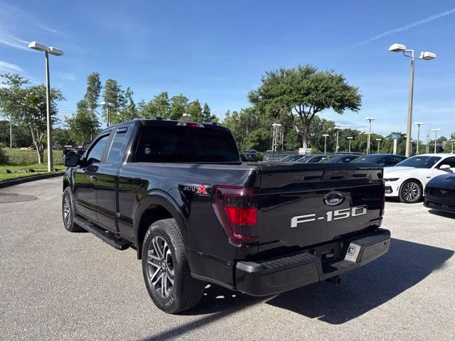 2023 Agate Black Metallic Ford F-150 XL Extended Cab Pickup RWD Truck