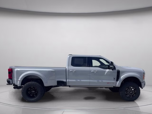2026 Avalanche Ford Super Duty F-350 DRW Black Widow Lift 4X4 Truck