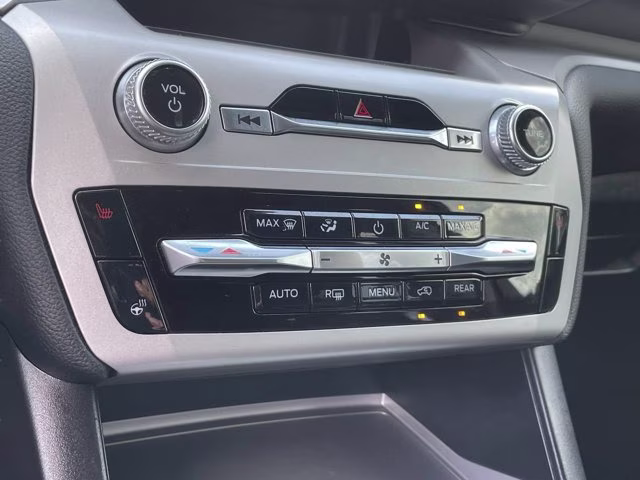2023 Gray Metallic Ford Explorer XLT RWD SUV