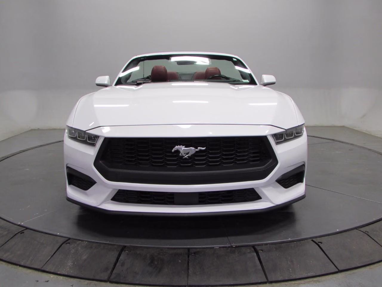 2024 Oxford White Ford Mustang EcoBoost Convertible RWD Convertible