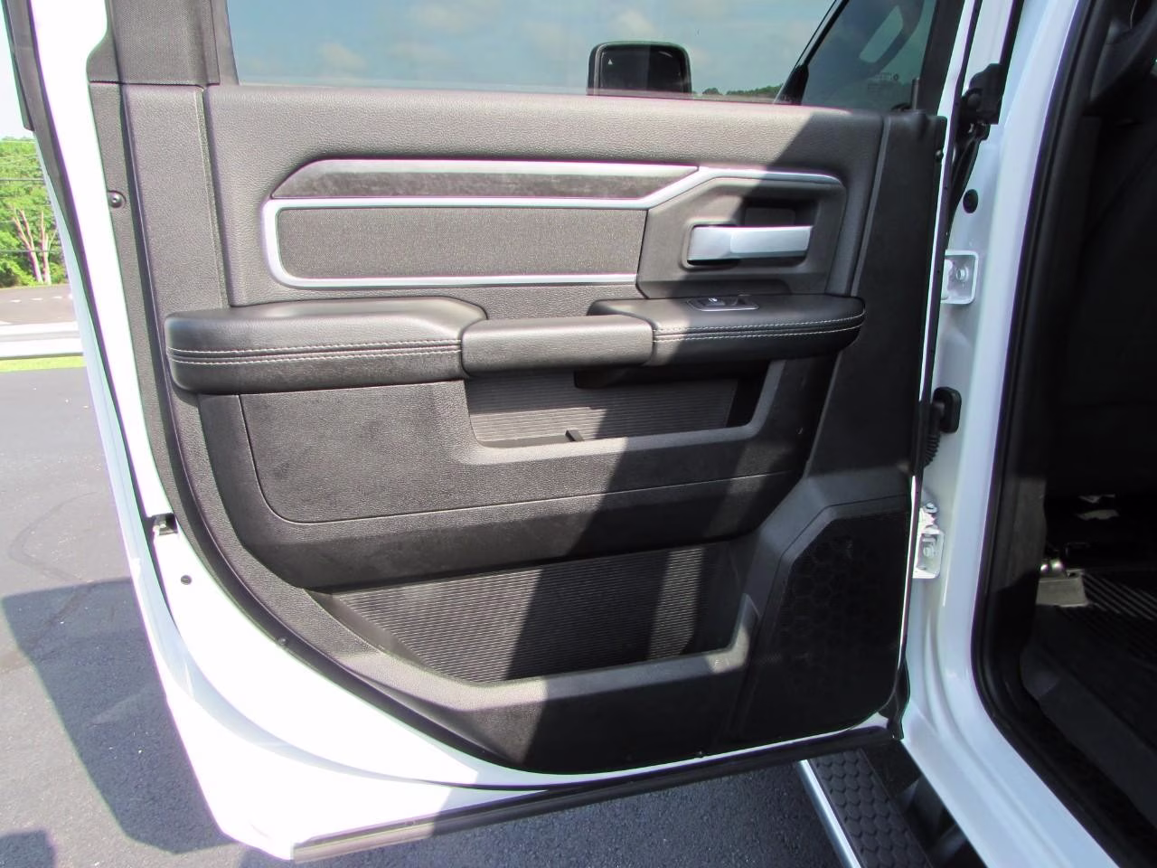 2024 Bright White Clearcoat Ram 3500 Big Horn 4X4 Truck