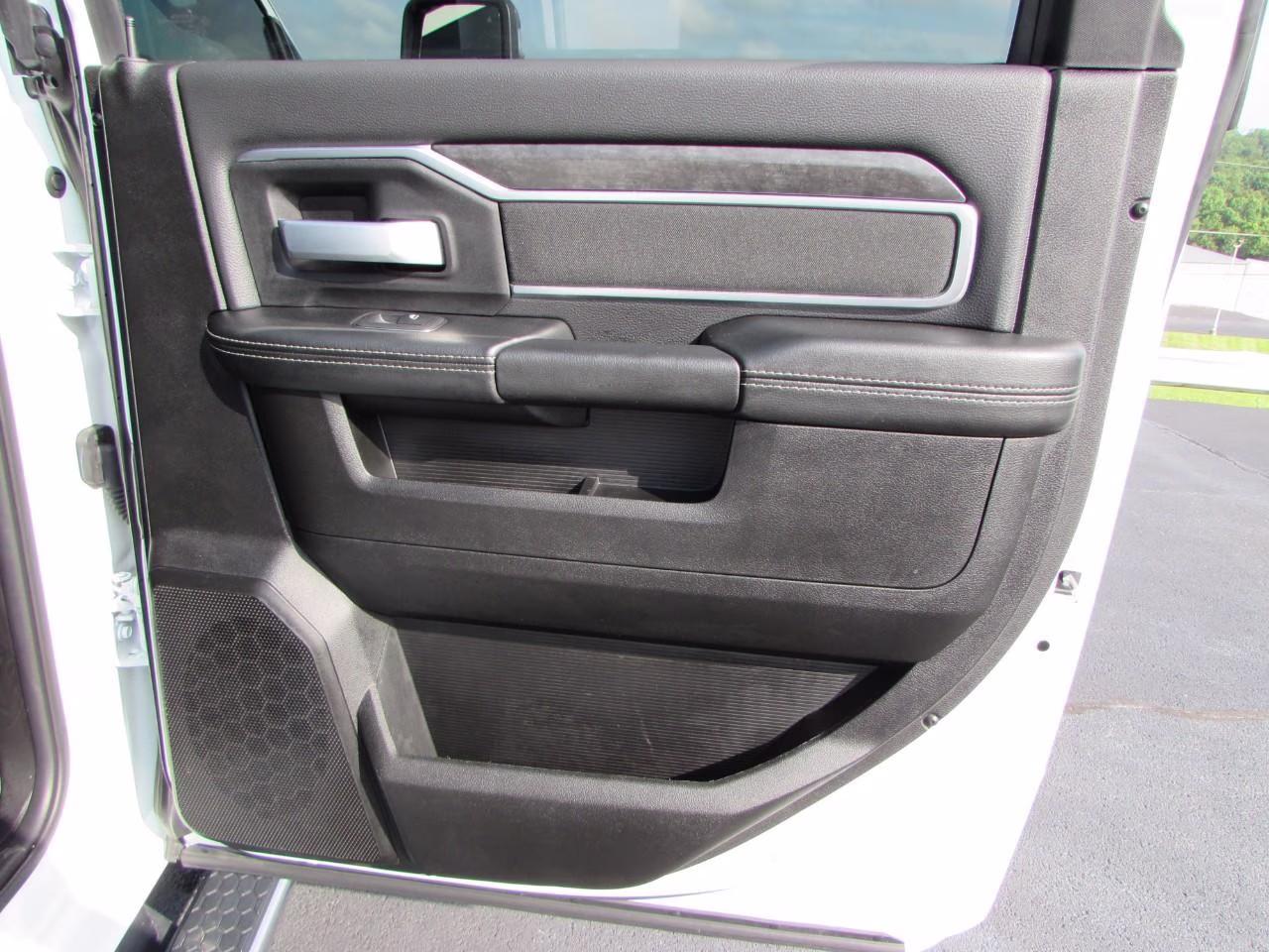 2024 Bright White Clearcoat Ram 3500 Big Horn 4X4 Truck