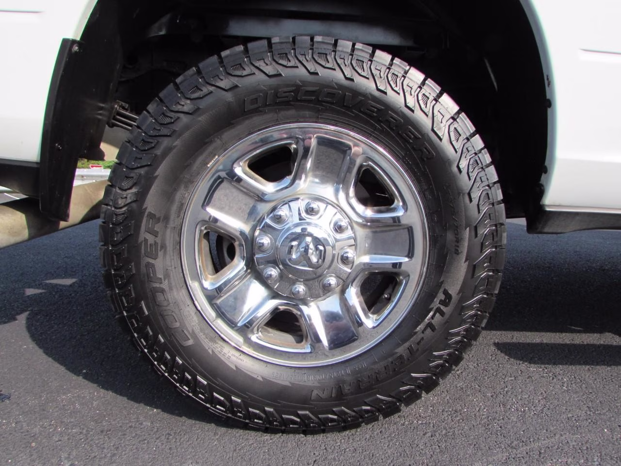 2024 Bright White Clearcoat Ram 3500 Big Horn 4X4 Truck