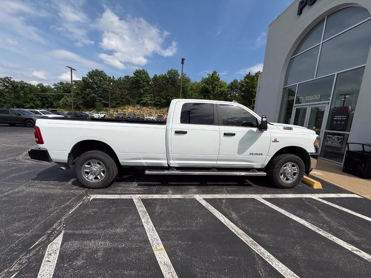2024 white Ram 3500 Big Horn 4X4 Truck