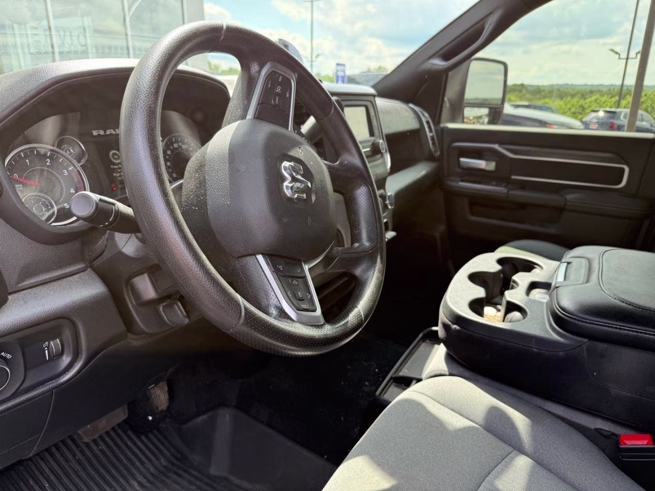 2024 white Ram 3500 Big Horn 4X4 Truck
