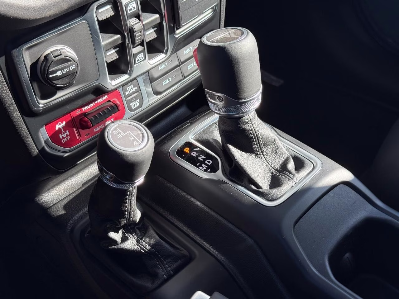 2026 Anvil Clearcoat Jeep Gladiator Rubicon 4X4 Truck