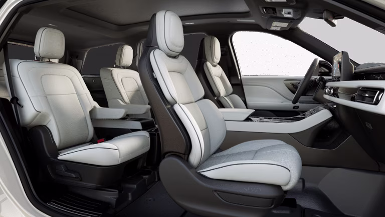 2026 Pristine White Metallic Tri-Coat Lincoln Aviator Black Label AWD 5 Door