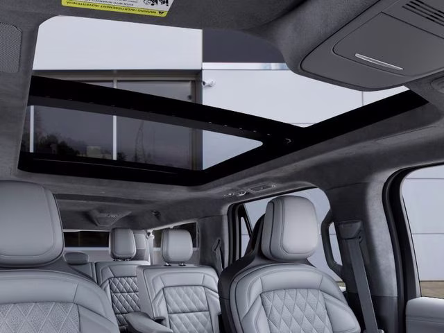 2027 Infinite Black Metallic Clearcoat Lincoln Navigator Black Label L 4X4 SUV