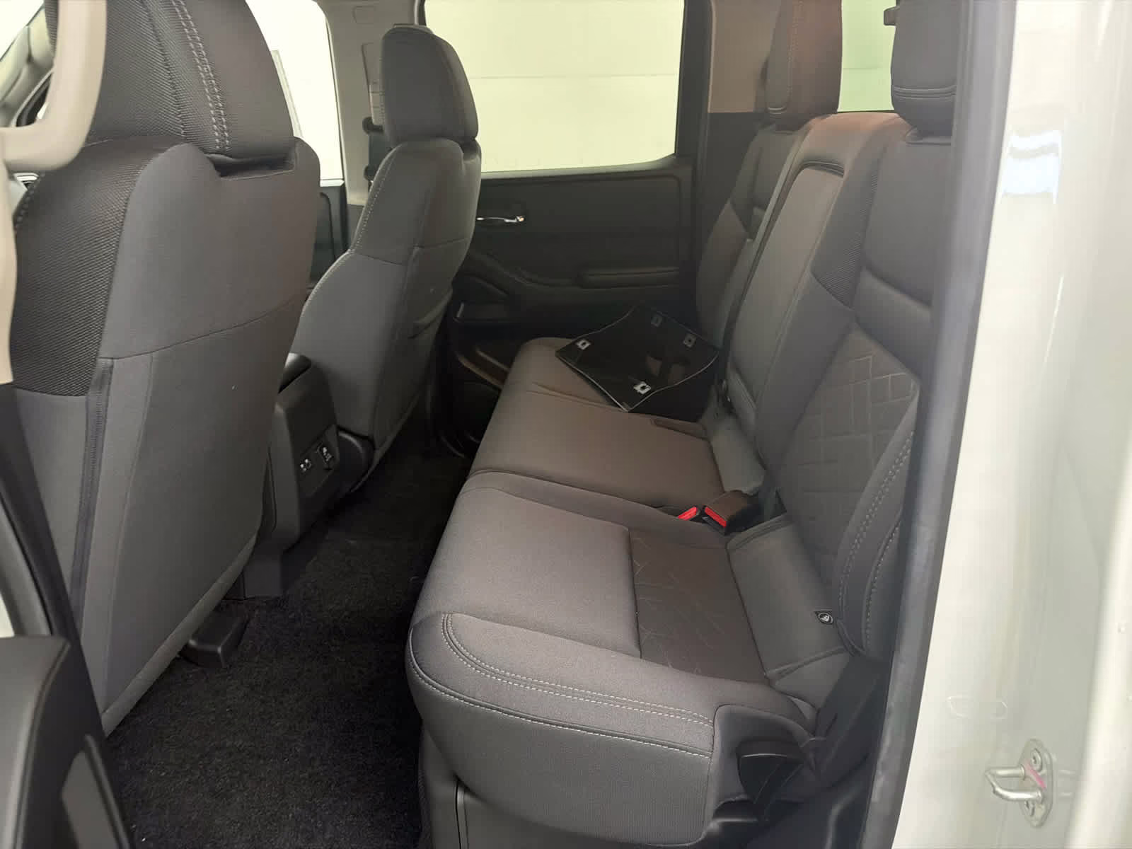 2025 Glacier White Nissan Frontier SV RWD Truck