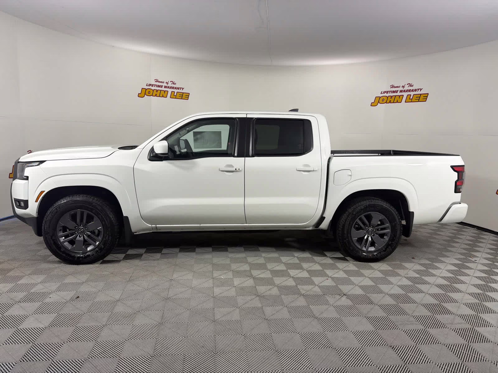 2025 Glacier White Nissan Frontier SV RWD Truck