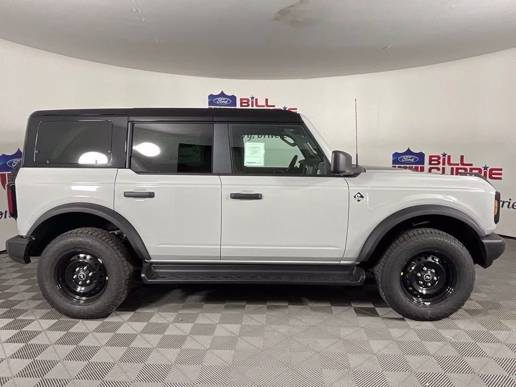 2026 Avalanche Ford Bronco Outer Banks 4X4 SUV