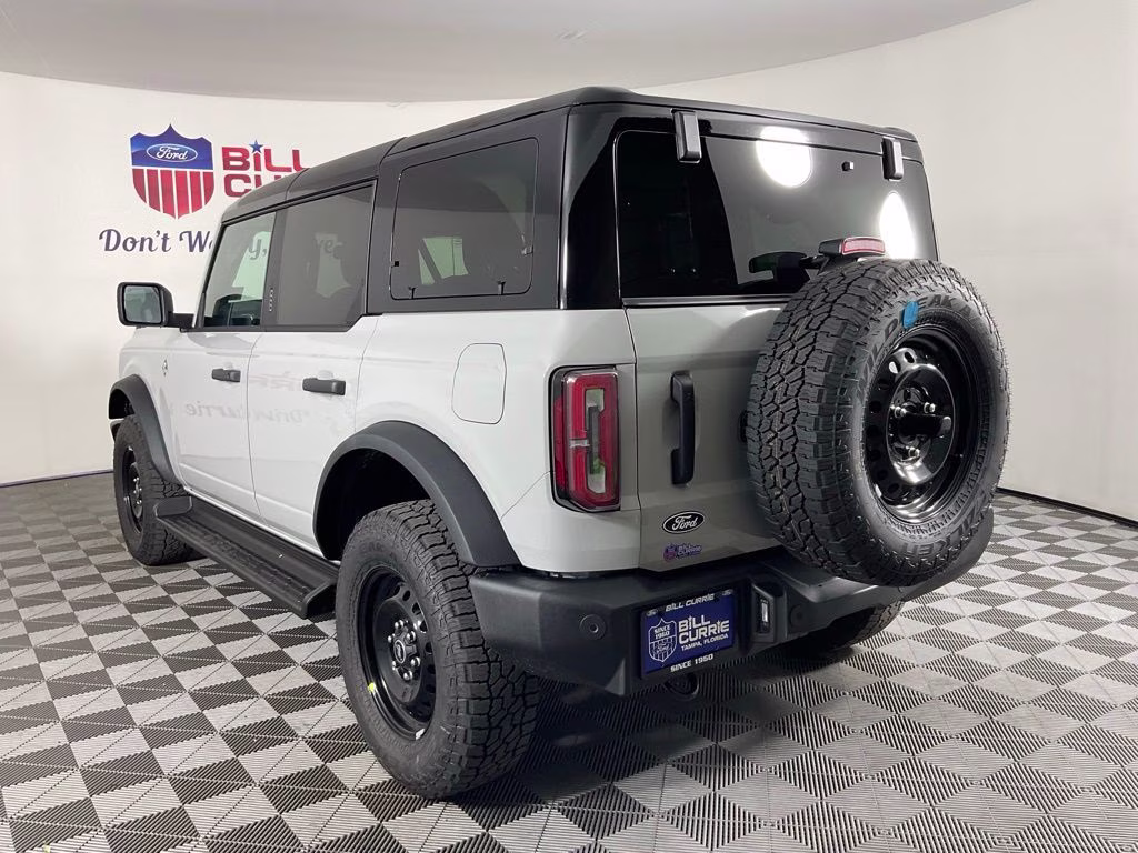 2026 Avalanche Ford Bronco Outer Banks 4X4 SUV