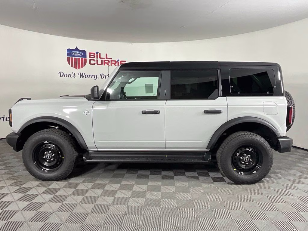 2026 Avalanche Ford Bronco Outer Banks 4X4 SUV