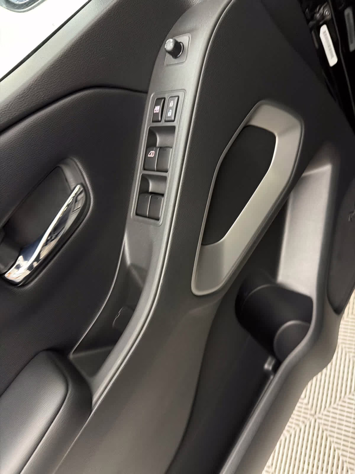 2025 Super Black Nissan Frontier SV RWD Truck