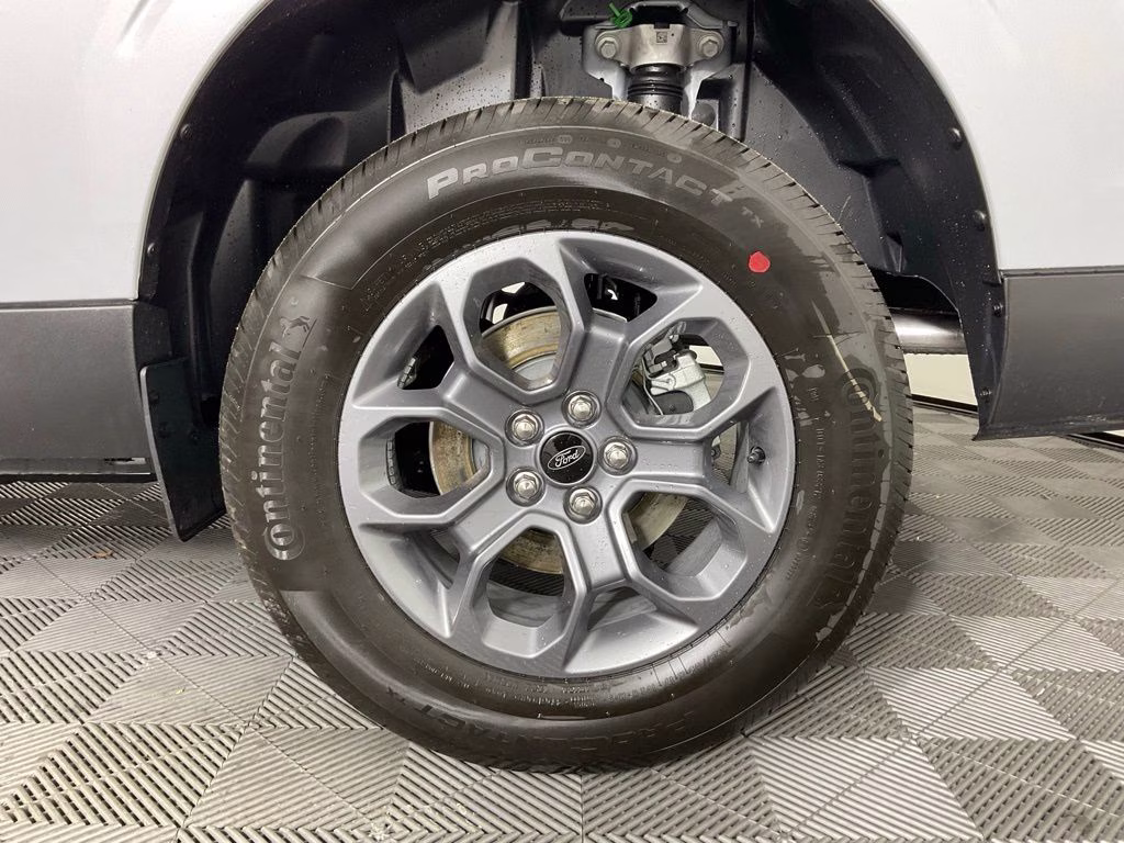 2026 White Metallic Ford Maverick XLT FWD Truck