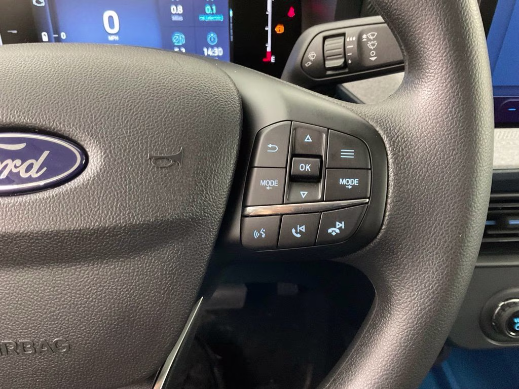 2026 White Metallic Ford Maverick XLT FWD Truck