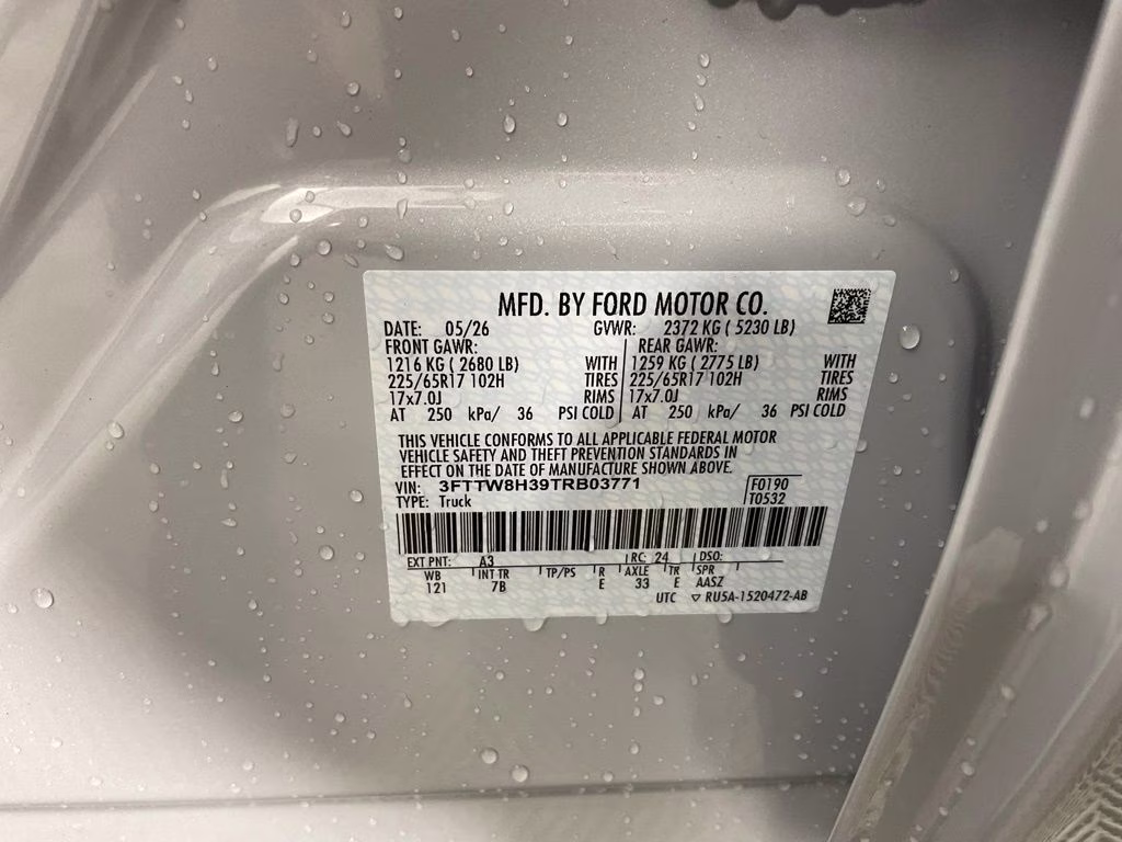 2026 White Metallic Ford Maverick XLT FWD Truck