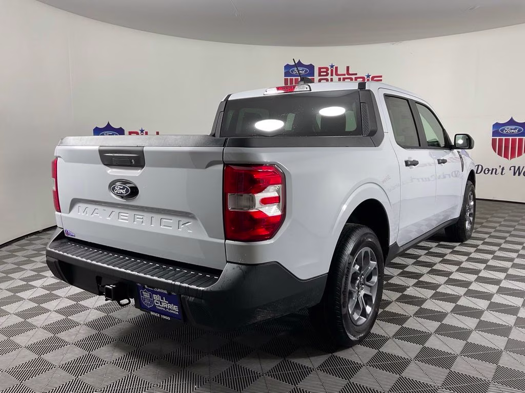 2026 White Metallic Ford Maverick XLT FWD Truck
