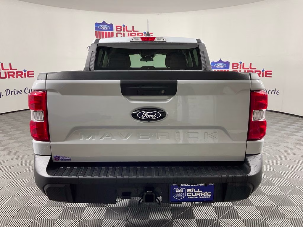2026 White Metallic Ford Maverick XLT FWD Truck